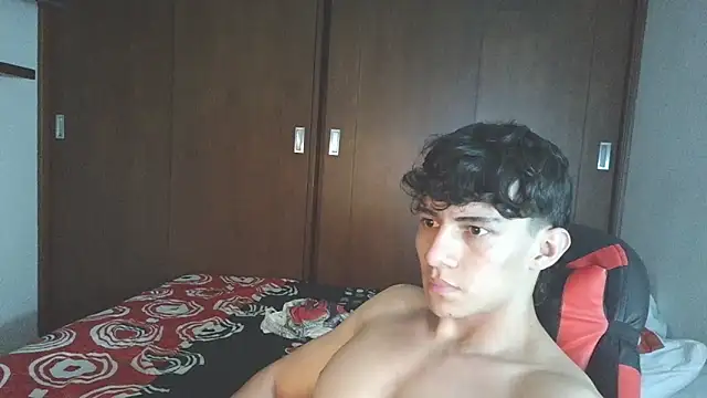 aresholland online show from 10/24/25, 03:47