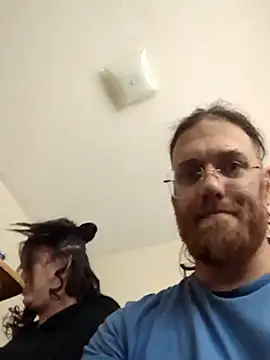 Snapshot of Geeznuts19 chatting on 11/20/25, 05:34 Geeznuts19 online show from 11/20/25, 05:34