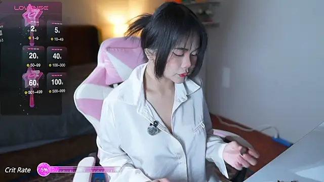 Snapshot of laybunny1 chatting on 02/09/25, 09:39 laybunny1 online show from 02/09/25, 09:39