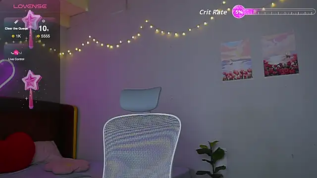 Snapshot of laybunny1 chatting on 09/12/25, 11:37 laybunny1 online show from 09/12/25, 11:37