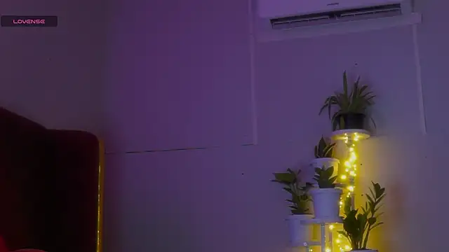 laybunny1 online show from 04/04/26, 09:34