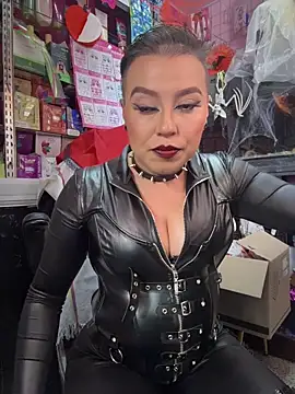 TamySweetness online show from 10/31/25, 03:02