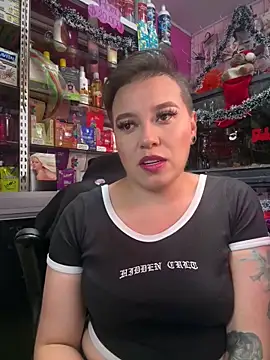 Snapshot of TamySweetness chatting on 12/19/25, 07:54 TamySweetness online show from 12/19/25, 07:54