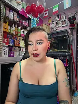 Snapshot of TamySweetness chatting on 07/17/26, 05:29 TamySweetness online show from 07/17/26, 05:29
