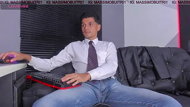 Snapshot of massimo_g chatting on 04/26/26, 01:47 massimo g online show from 04/26/26, 01:47