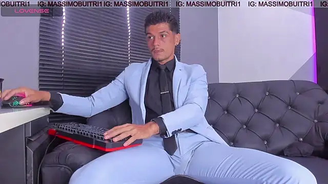 Snapshot of massimo_g chatting on 04/27/26, 01:42 massimo g online show from 04/27/26, 01:42