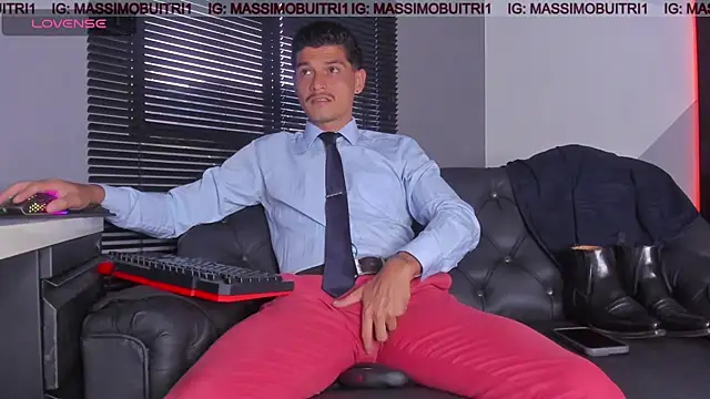 Snapshot of massimo_g chatting on 04/30/26, 10:58 massimo g online show from 04/30/26, 10:58