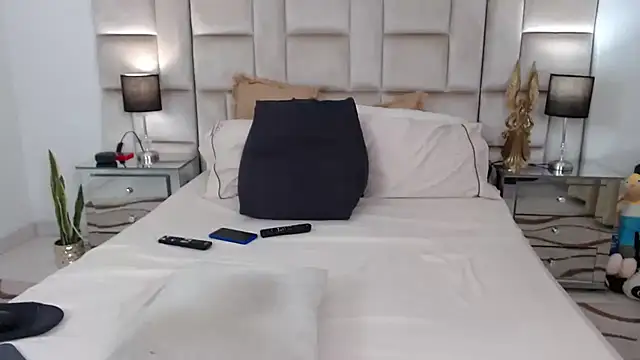 Snapshot of JesicaTaylorxx chatting on 03/11/25, 09:26 JesicaTaylorxx online show from 03/11/25, 09:26