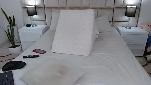 Snapshot of JesicaTaylorxx chatting on 09/21/25, 07:26 JesicaTaylorxx online show from 09/21/25, 07:26