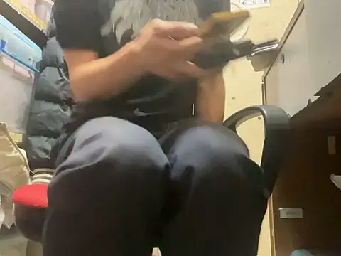 Snapshot of wSilEliaXm chatting on 02/03/25, 07:40 wSilEliaXm online show from 02/03/25, 07:40