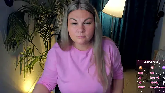 ZenaPallmer online show from 09/28/25, 07:52