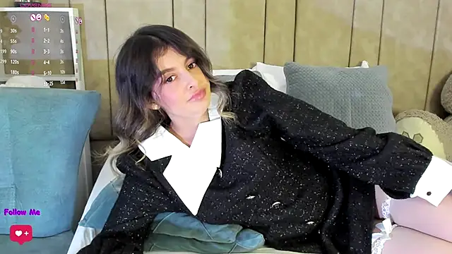 Isabellacharm online show from 02/07/25, 04:24