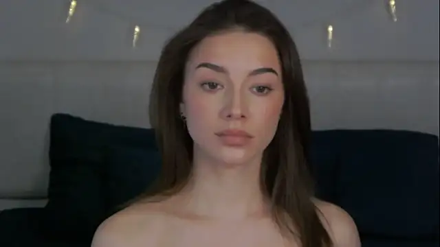 sinthiaroze online show from 12/21/24, 06:12