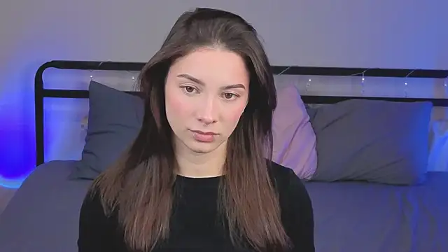 sinthiaroze online show from 12/21/25, 07:54