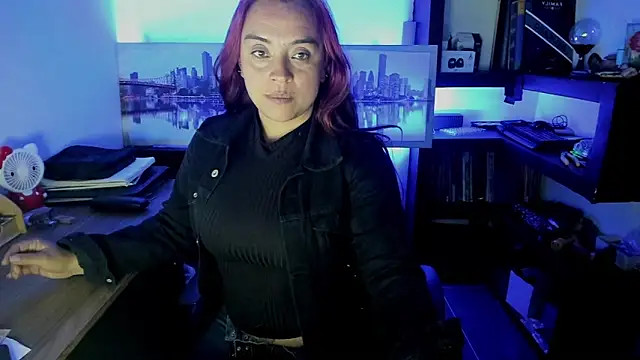 Redwidow   online show from 05/12/26, 03:36