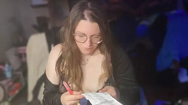 spunlikecottoncandy online show from 09/16/25, 05:19