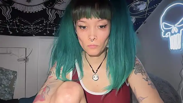 Snapshot of FRRANNKIE chatting on 12/21/24, 07:27 FRRANNKIE online show from 12/21/24, 07:27