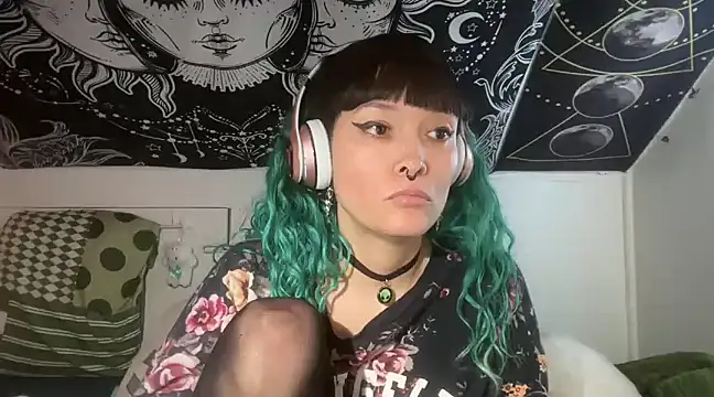 Snapshot of FRRANNKIE chatting on 03/05/25, 05:39 FRRANNKIE online show from 03/05/25, 05:39