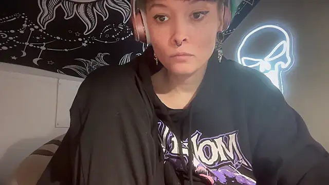 Snapshot of FRRANNKIE chatting on 03/22/25, 10:39 FRRANNKIE online show from 03/22/25, 10:39