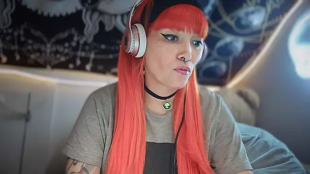 Snapshot of FRRANNKIE chatting on 09/12/25, 08:31 FRRANNKIE online show from 09/12/25, 08:31