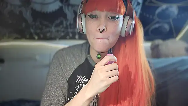 Snapshot of FRRANNKIE chatting on 09/14/25, 09:03 FRRANNKIE online show from 09/14/25, 09:03