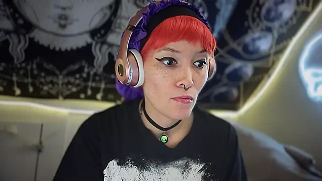 Snapshot of FRRANNKIE chatting on 09/27/25, 11:48 FRRANNKIE online show from 09/27/25, 11:48