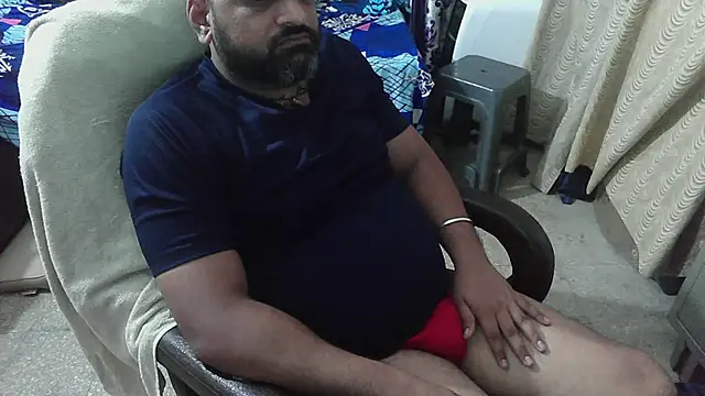 Snapshot of rentarob chatting on 11/21/25, 05:11 rentarob online show from 11/21/25, 05:11