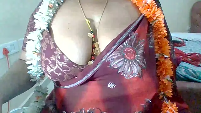 Snapshot of archanatelugu9 chatting on 01/10/25, 02:45 archanatelugu9 online show from 01/10/25, 02:45