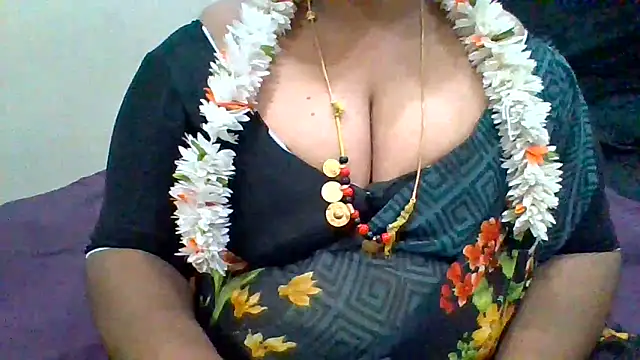 Snapshot of archanatelugu9 chatting on 01/24/25, 10:00 archanatelugu9 online show from 01/24/25, 10:00