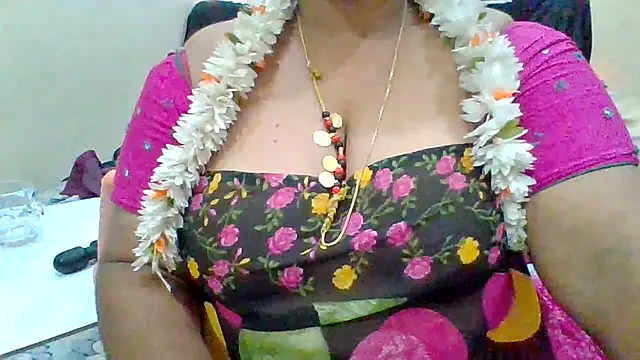 Snapshot of archanatelugu9 chatting on 01/30/25, 05:19 archanatelugu9 online show from 01/30/25, 05:19