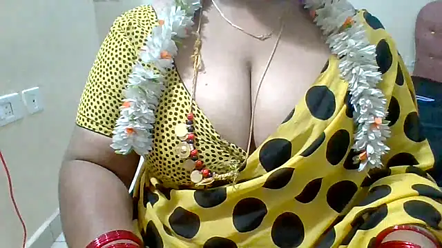 Snapshot of archanatelugu9 chatting on 09/29/25, 07:19 archanatelugu9 online show from 09/29/25, 07:19