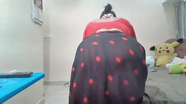 Snapshot of archanatelugu9 chatting on 04/14/26, 03:01 archanatelugu9 online show from 04/14/26, 03:01