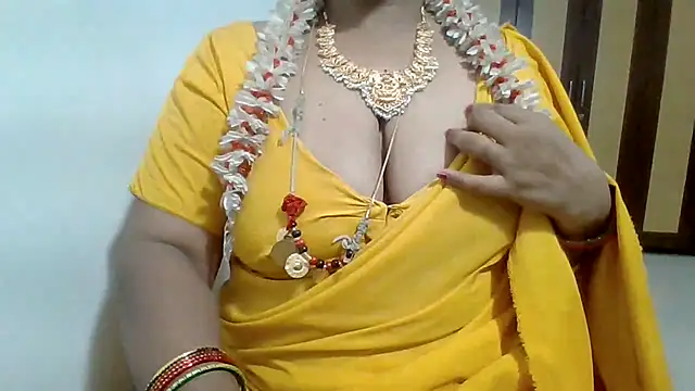 Snapshot of archanatelugu9 chatting on 07/04/26, 03:02 archanatelugu9 online show from 07/04/26, 03:02