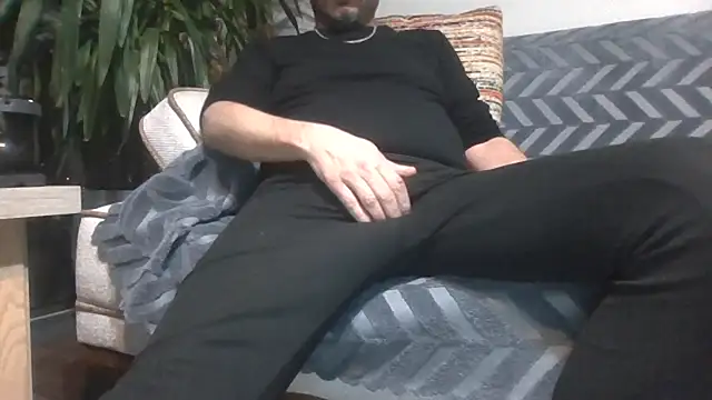 reslerkek31 online show from 03/15/26, 09:32