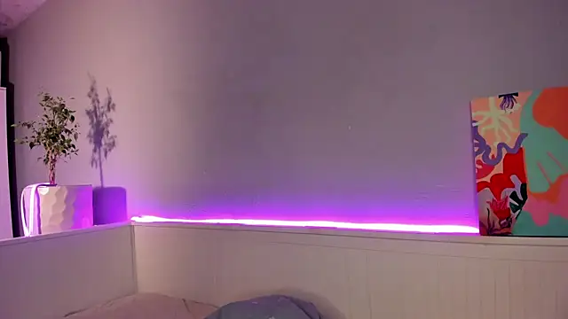 Snapshot of lina_stones chatting on 12/21/24, 11:44 lina stones online show from 12/21/24, 11:44