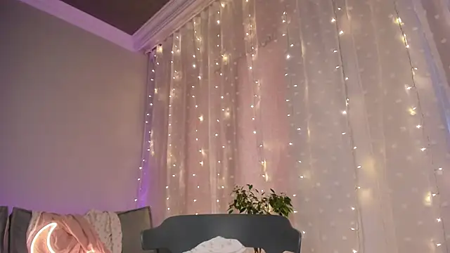 Snapshot of lina_stones chatting on 03/02/25, 01:38 lina stones online show from 03/02/25, 01:38