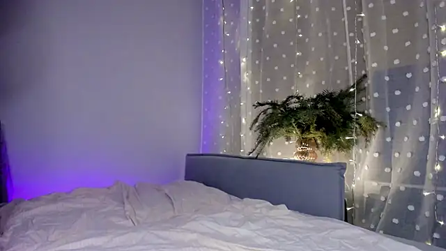 lina stones online show from 11/27/25, 12:51