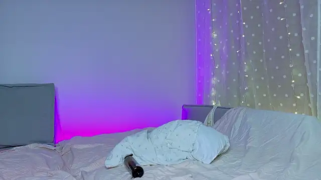 lina stones online show from 02/12/26, 03:40