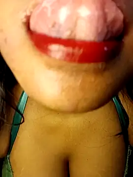 Hotlisa online show from 11/26/25, 05:08