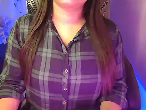 shivi moto online show from 11/22/25, 04:55