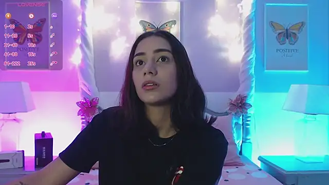 Snapshot of LucianaCarter chatting on 01/09/25, 11:47 LucianaCarter online show from 01/09/25, 11:47