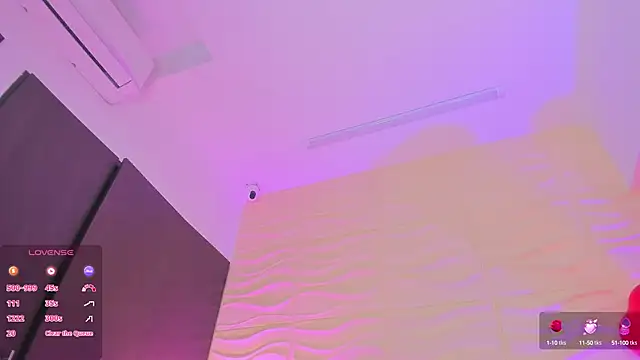 Snapshot of LucianaCarter chatting on 02/15/25, 06:55 LucianaCarter online show from 02/15/25, 06:55