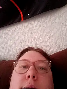 Sexycurvyemilyy online show from 02/14/26, 03:42