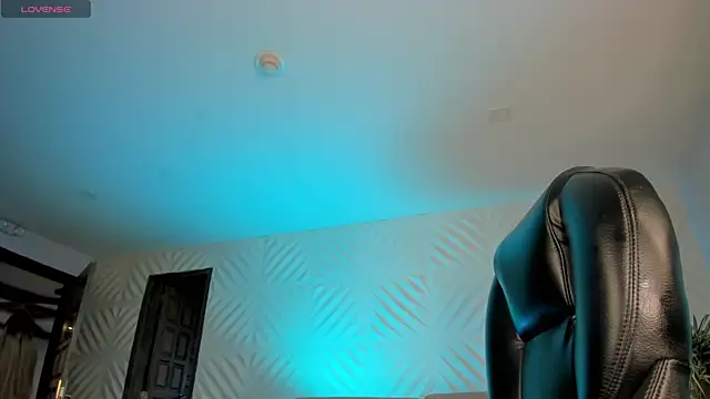 Snapshot of SophiePalmer chatting on 02/12/26, 08:04 SophiePalmer online show from 02/12/26, 08:04