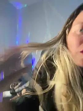 SkyelarSommer online show from 12/12/24, 05:10