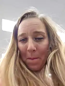 SkyelarSommer online show from 02/01/25, 02:16