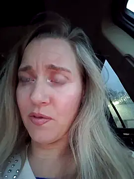 SkyelarSommer online show from 02/19/25, 11:04