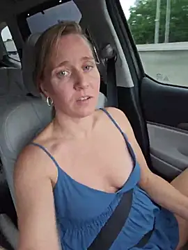 SkyelarSommer online show from 05/17/26, 10:17