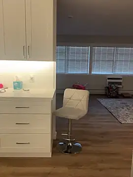 Snapshot of DominiqueX0 chatting on 03/02/25, 07:02 DominiqueX0 online show from 03/02/25, 07:02