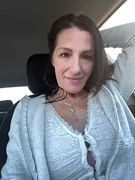 Snapshot of DominiqueX0 chatting on 02/04/26, 09:31 DominiqueX0 online show from 02/04/26, 09:31